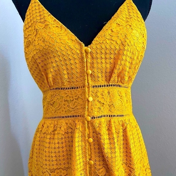 GB Crocheted Dress NWT - Picture 3 of 6